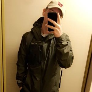 Meet your Posher, Derek